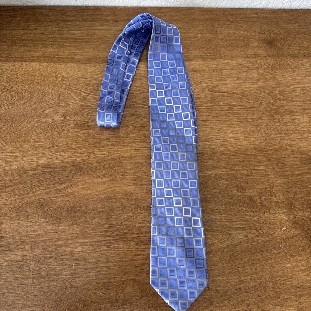 Michael Kors 100% Silk Blue And Gray Square Geometric Design Tie Men's